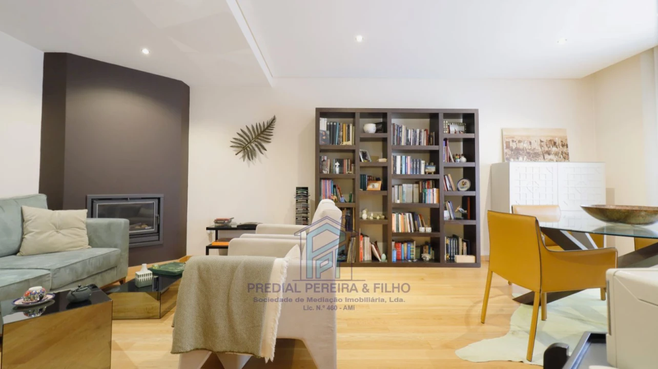 Apartamento T2 para Venda em Rio Tinto Foto 3