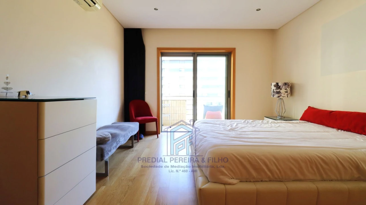 Apartamento T2 para Venda em Rio Tinto Foto 17