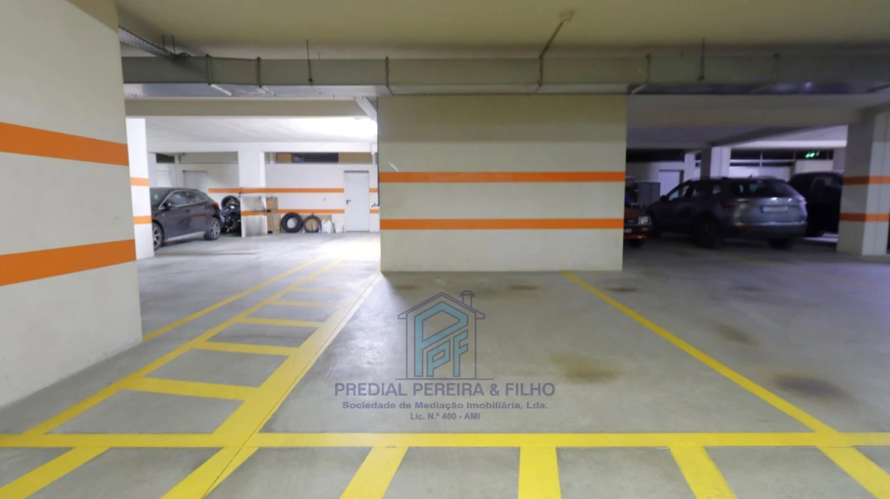 Apartamento T2 para Venda em Rio Tinto Foto 27