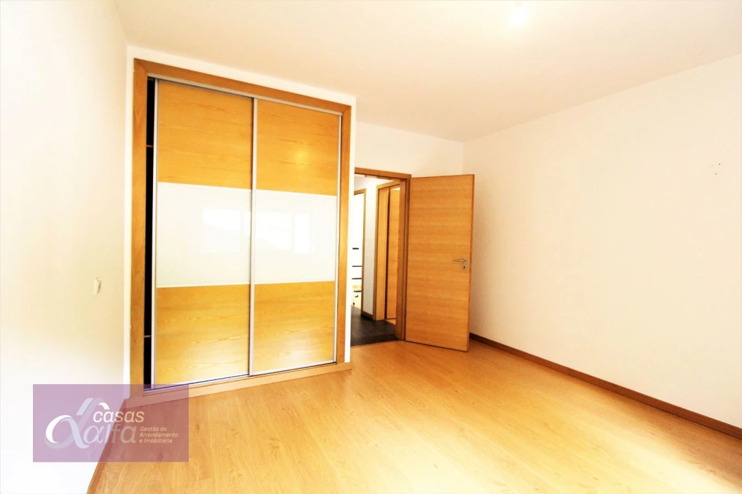 Apartamento T3 para Arrendamento em Leiria, Pousos, Barreira e Cortes Foto 13