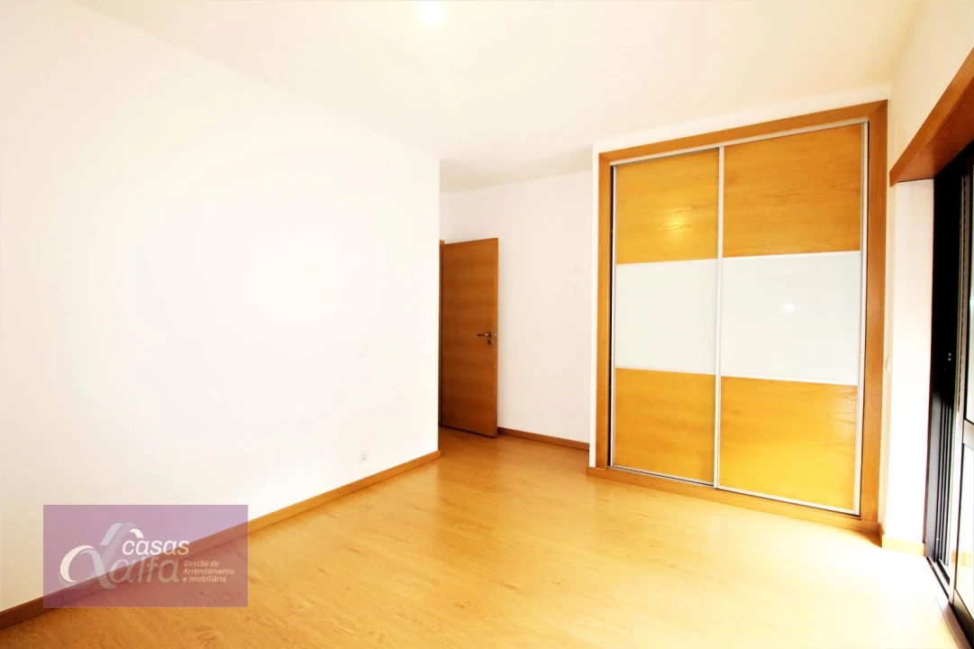 Apartamento T3 para Arrendamento em Leiria, Pousos, Barreira e Cortes Foto 16