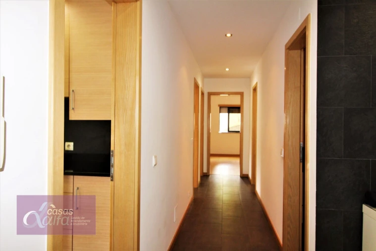 Apartamento T3 para Arrendamento em Leiria, Pousos, Barreira e Cortes Foto 6