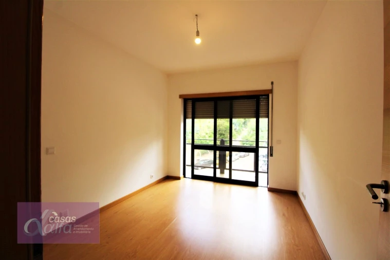 Apartamento T3 para Arrendamento em Leiria, Pousos, Barreira e Cortes Foto 10