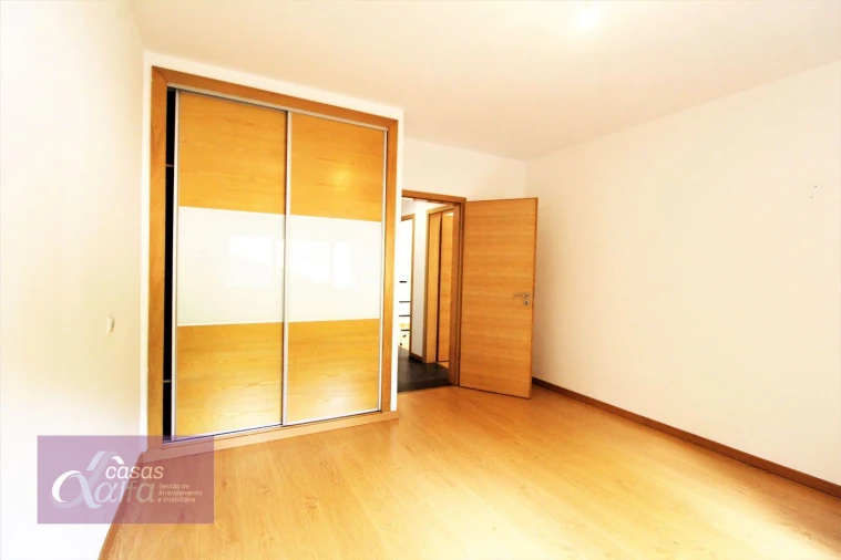 Apartamento T3 para Arrendamento em Leiria, Pousos, Barreira e Cortes Foto 13