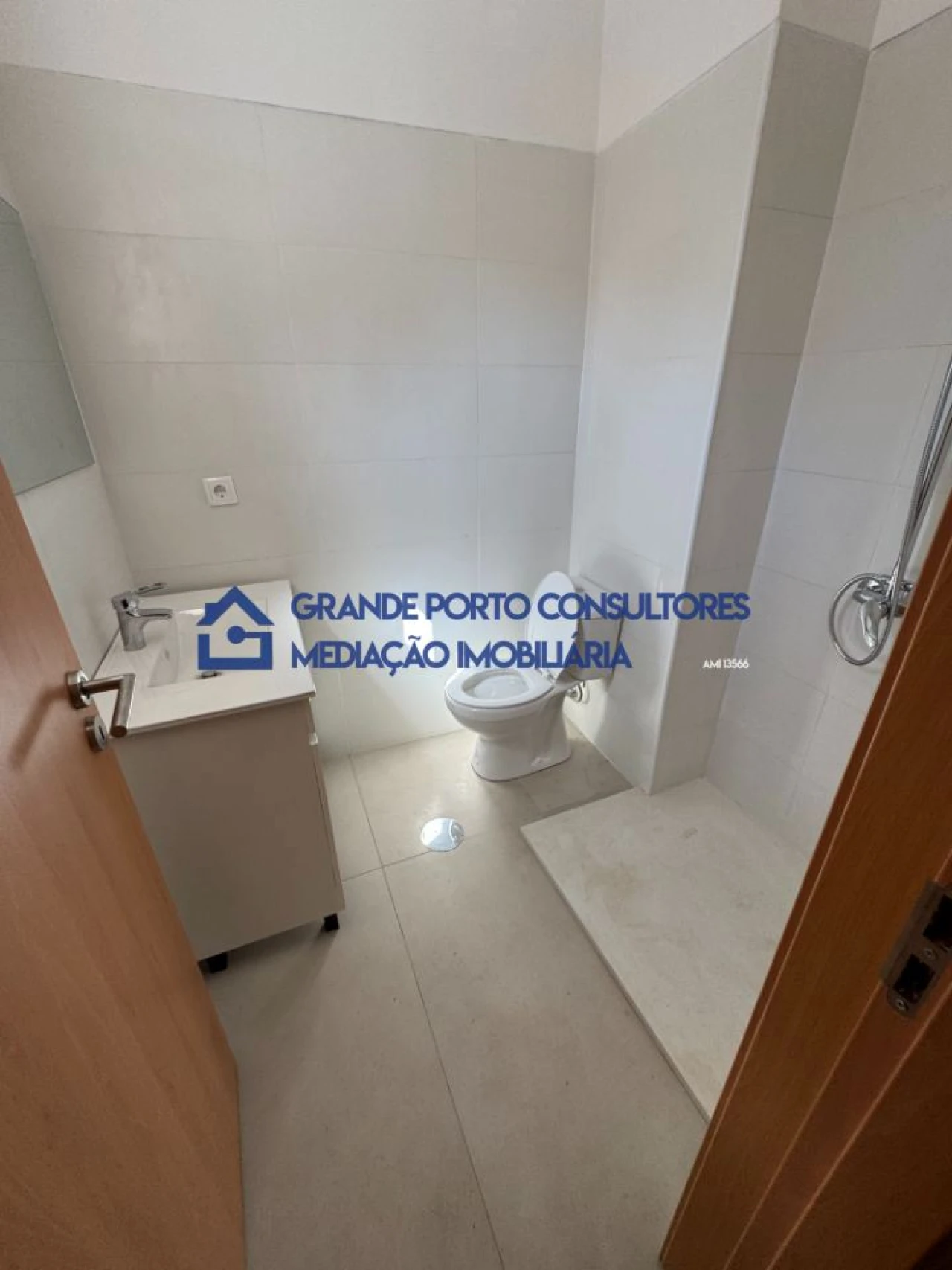 Moradia T3 para Arrendamento em Cidade da Maia Foto 11