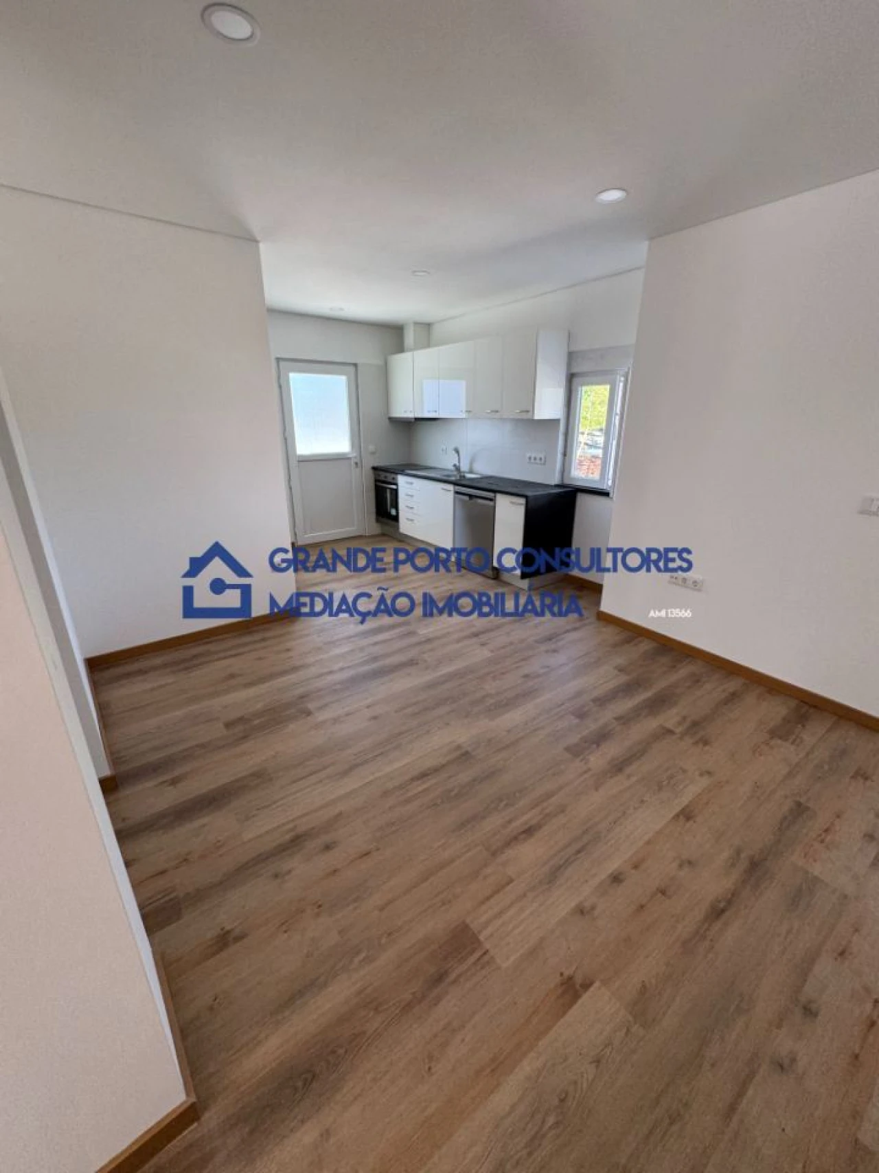 Moradia T3 para Arrendamento em Cidade da Maia Foto 12