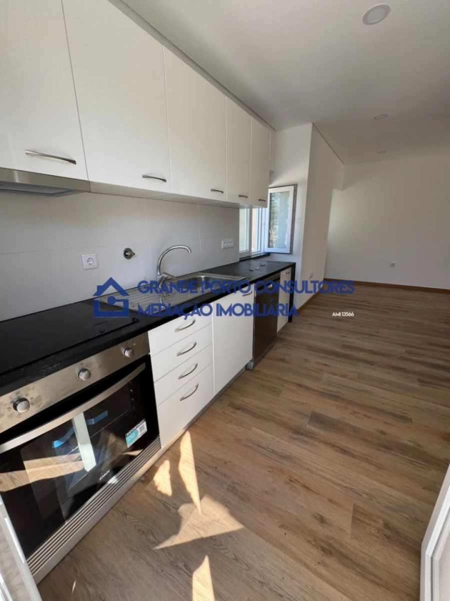 Moradia T3 para Arrendamento em Cidade da Maia Foto 4