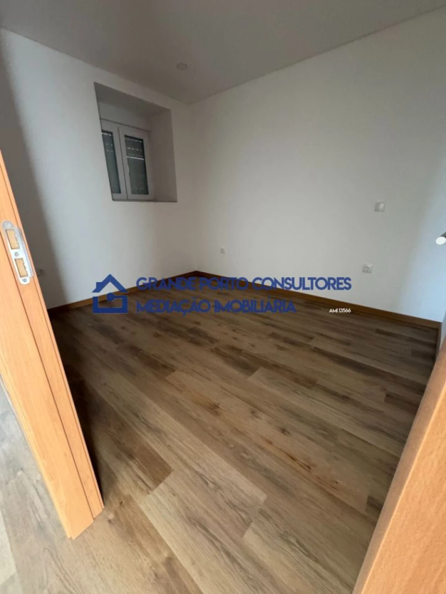 Moradia T3 para Arrendamento em Cidade da Maia Foto 7