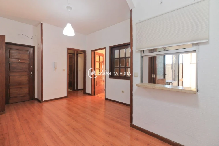 Apartamento T2 para Arrendamento em Ramalde Foto 13