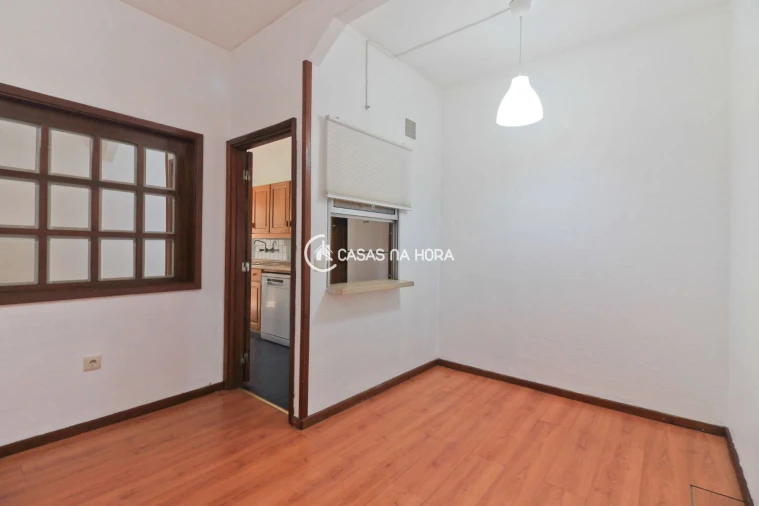 Apartamento T2 para Arrendamento em Ramalde Foto 23