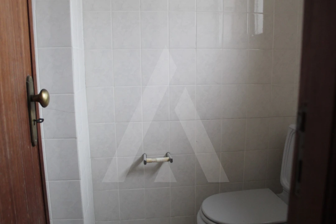 Escritório para Arrendamento em Albergaria-A-Velha e Valmaior Foto 10