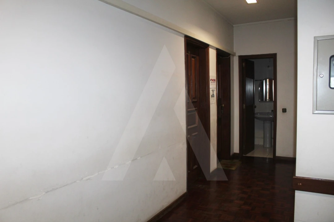 Escritório para Arrendamento em Albergaria-A-Velha e Valmaior Foto 13
