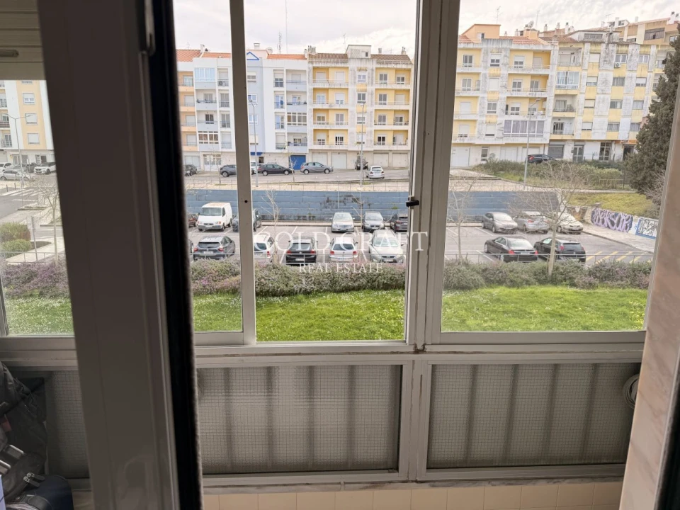 Apartamento T2 para Venda em Vila Franca de Xira Foto 8