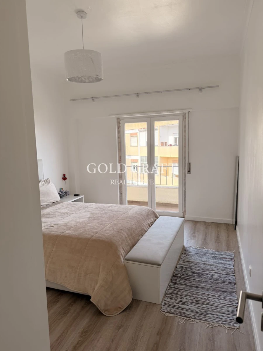 Apartamento T2 para Venda em Vila Franca de Xira Foto 12