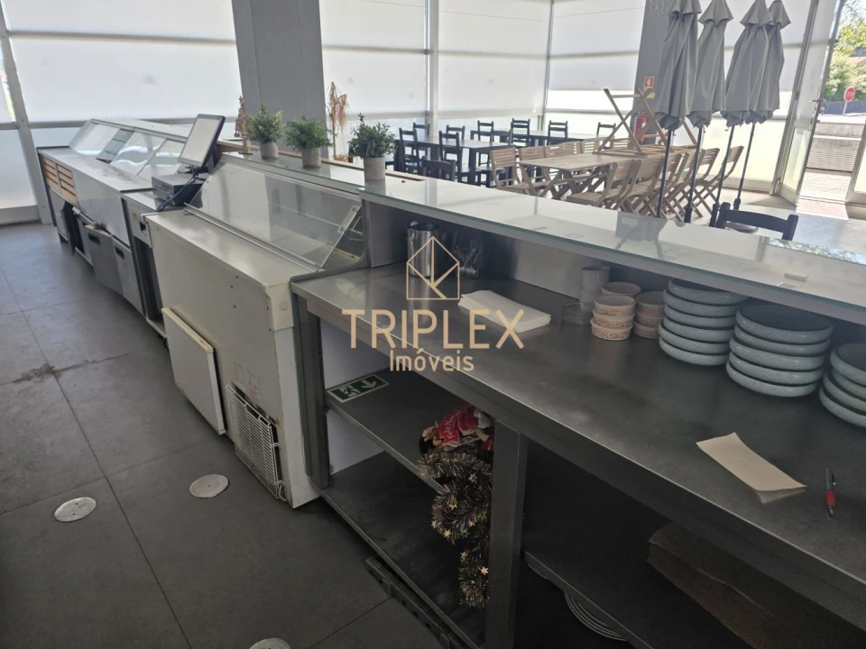 Loja para Arrendamento em Castêlo da Maia Foto 19