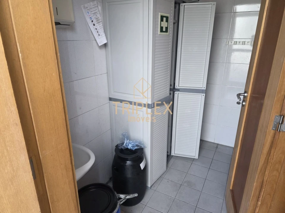 Loja para Arrendamento em Castêlo da Maia Foto 24