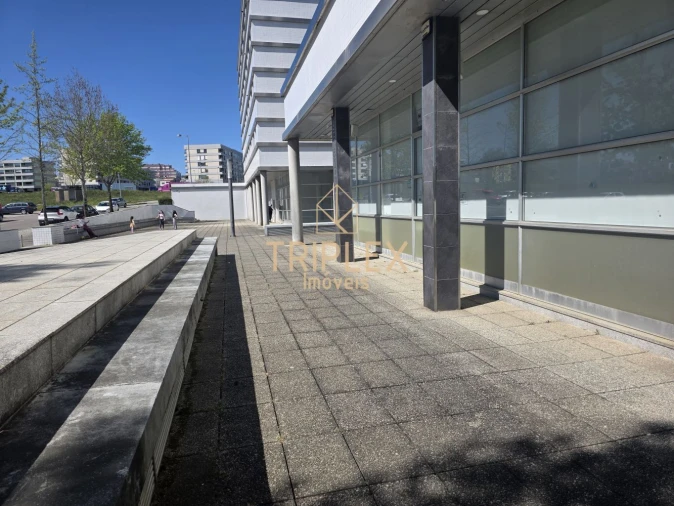 Loja para Arrendamento em Castêlo da Maia Foto 5