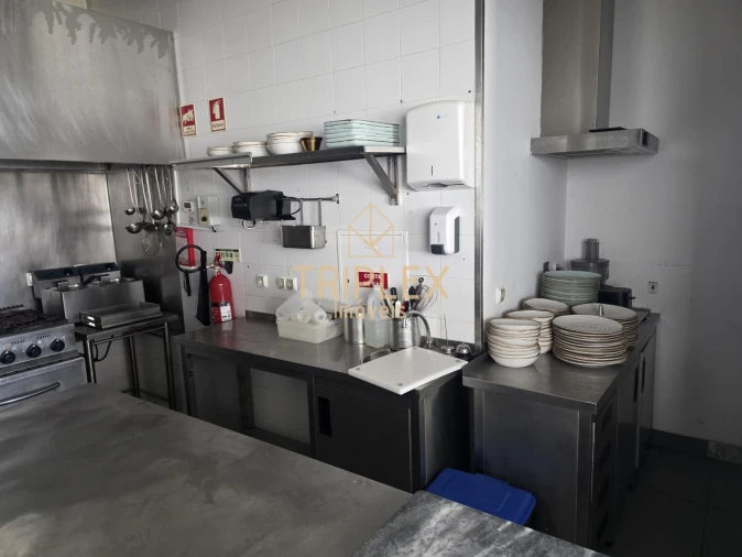 Loja para Arrendamento em Castêlo da Maia Foto 33