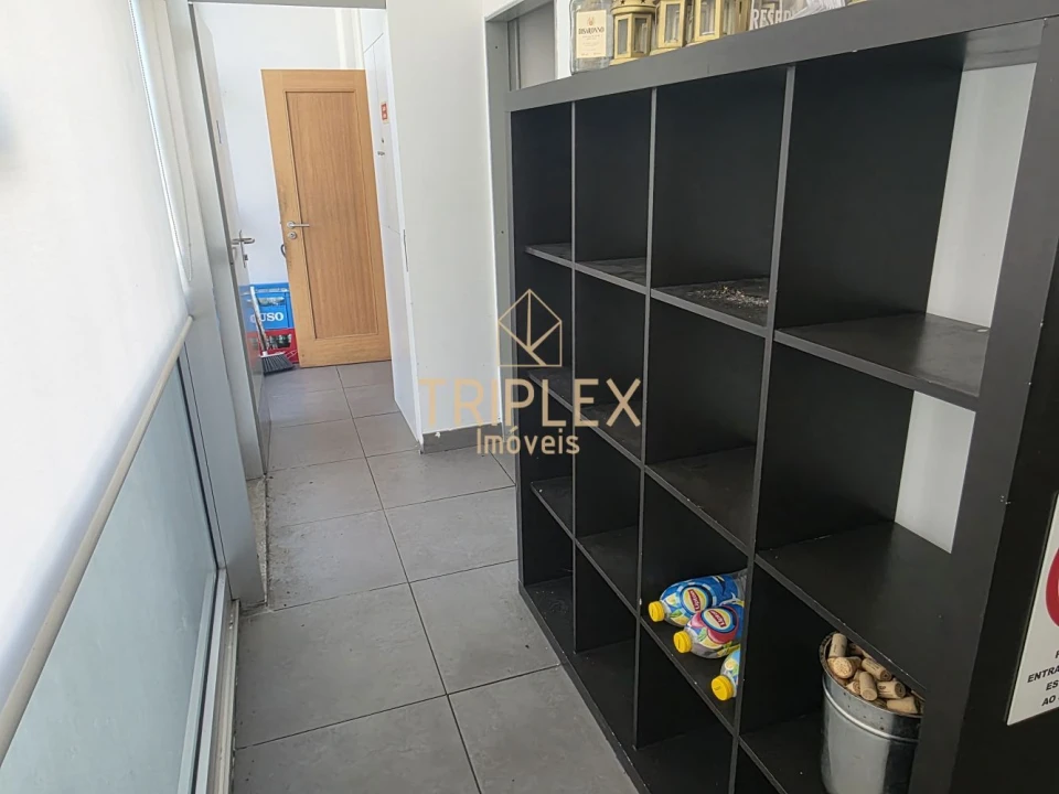 Loja para Arrendamento em Castêlo da Maia Foto 22