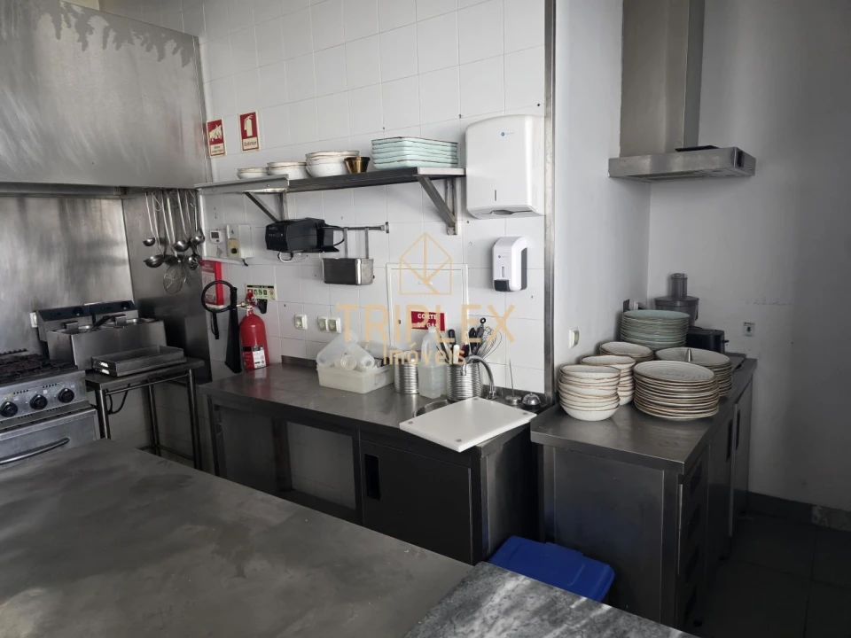 Loja para Arrendamento em Castêlo da Maia Foto 33