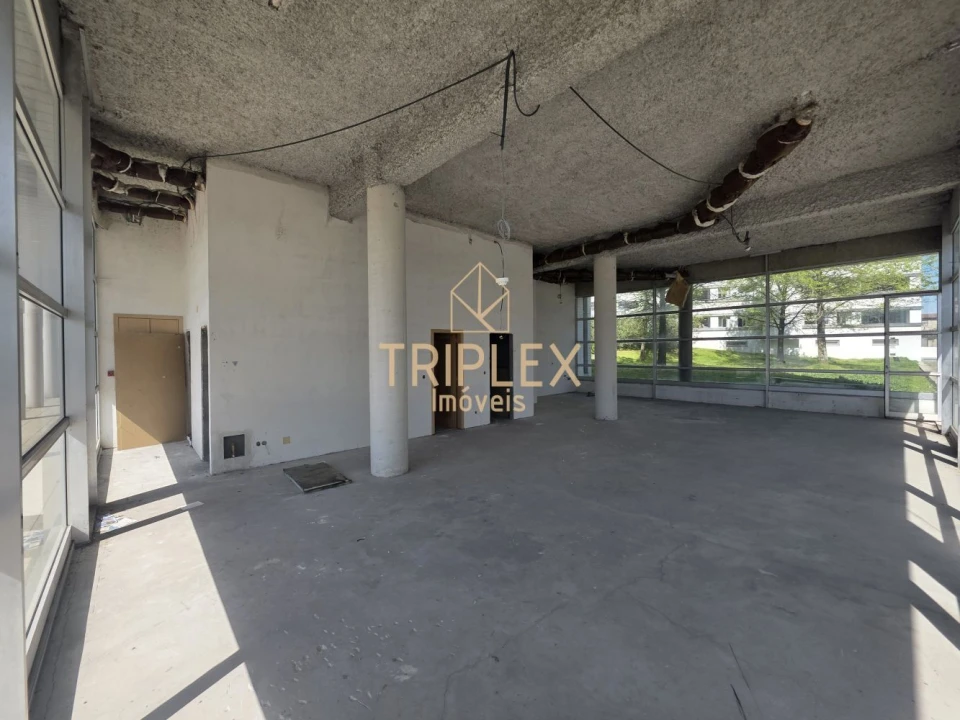 Loja para Arrendamento em Castêlo da Maia Foto 6