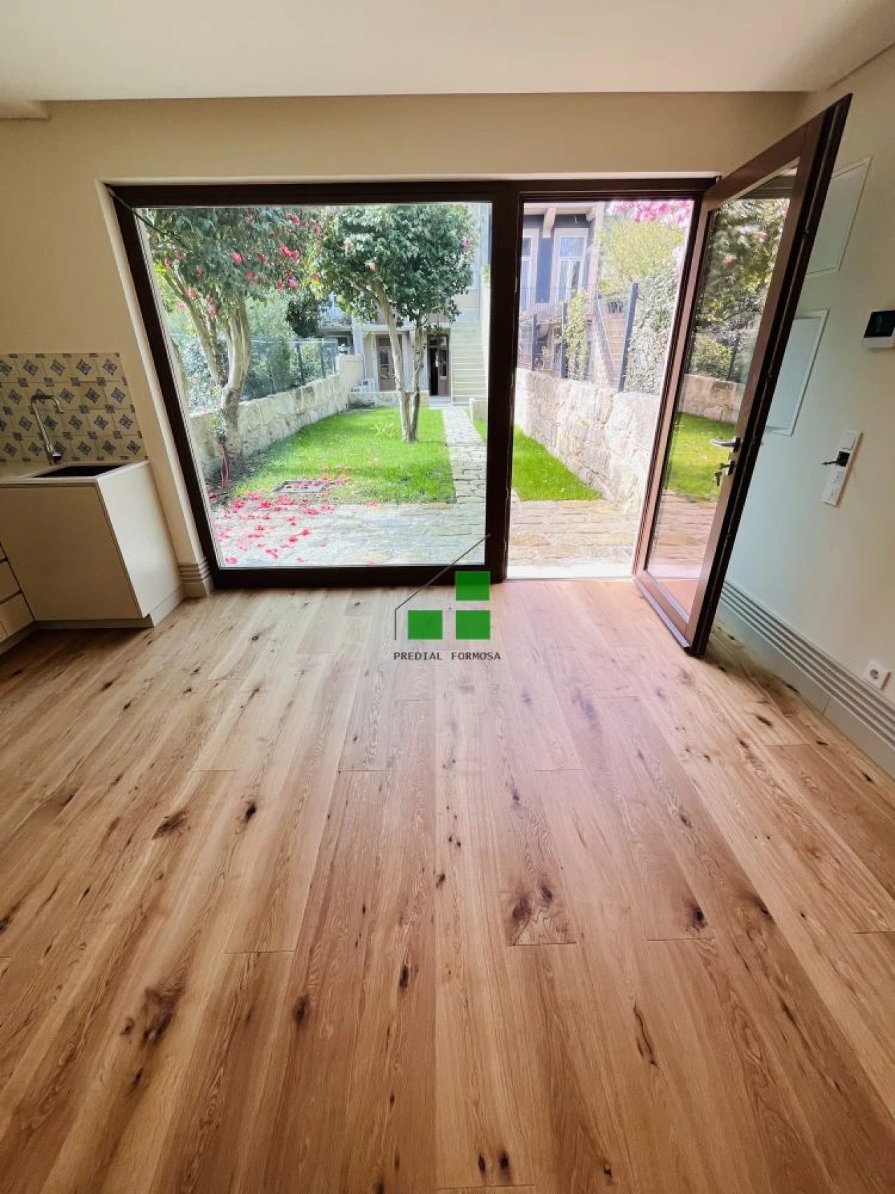 Apartamento T1 para Venda em Cedofeita, Santo Ildefonso, Sé, Miragaia, São Nicolau e Vitória Foto 16