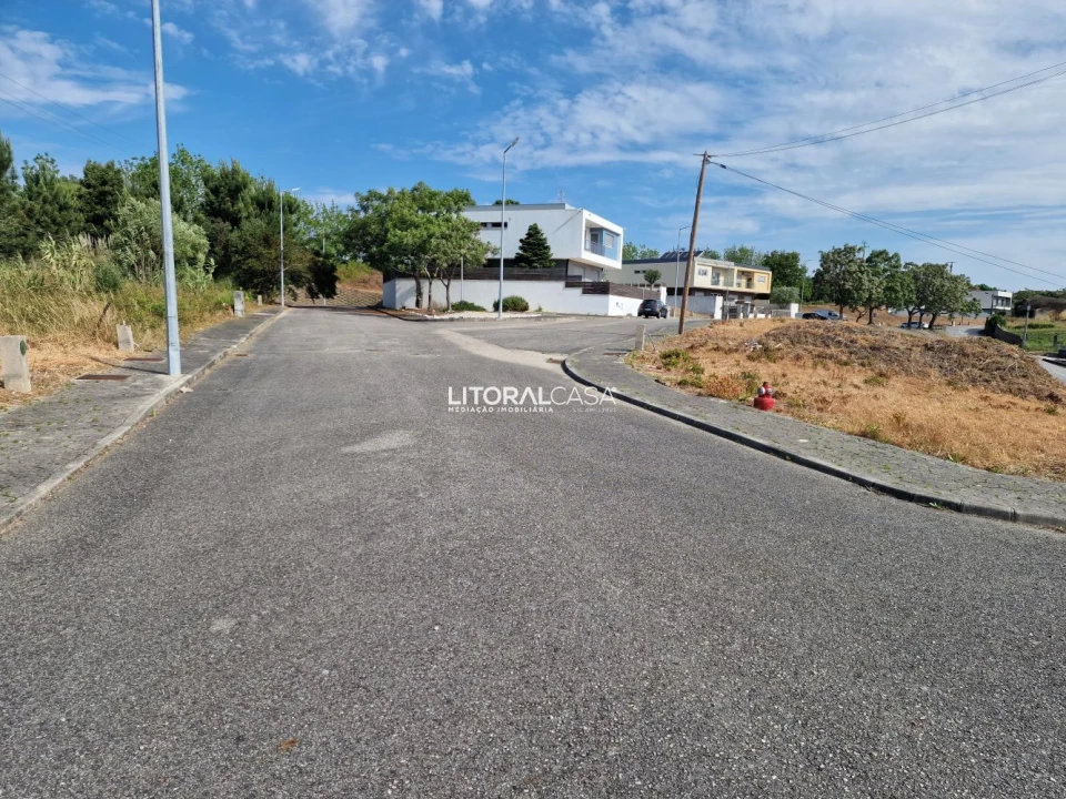 Terreno para Venda em Requeixo, Nossa Senhora de Fátima e Nariz Foto 3