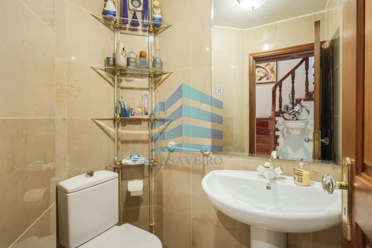 Moradia T4 para Venda em Glória e Vera Cruz Foto 8