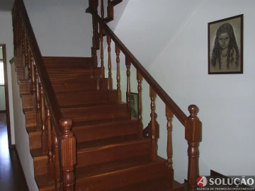 Moradia T10 para Venda em Resende