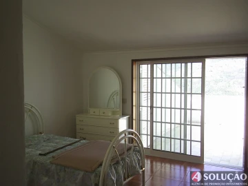 Moradia T10 para Venda em Resende