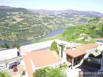 Moradia T10 para Venda em Resende