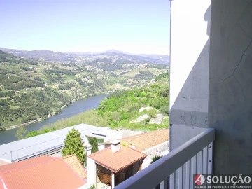 Moradia T10 para Venda em Resende