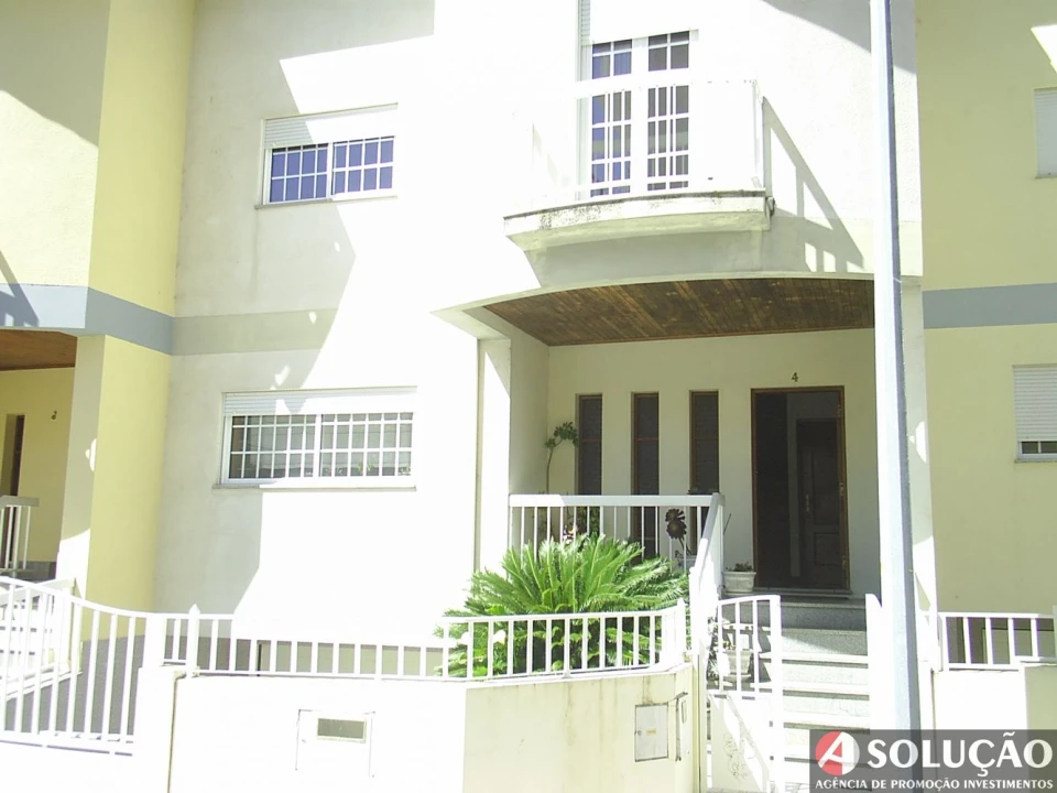 Moradia T10 para Venda em Resende Foto 1