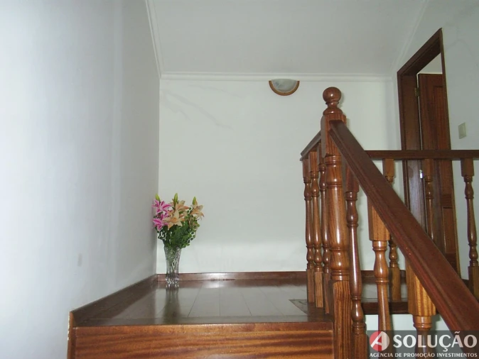 Moradia T10 para Venda em Resende Foto 10