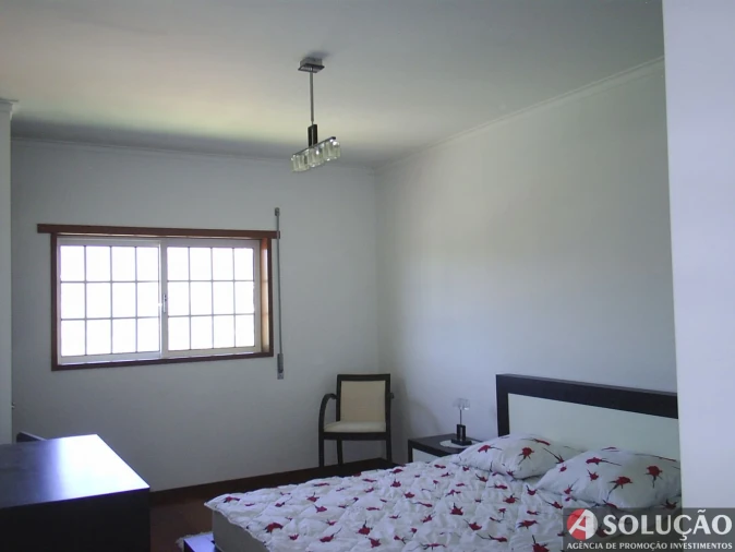 Moradia T10 para Venda em Resende Foto 14