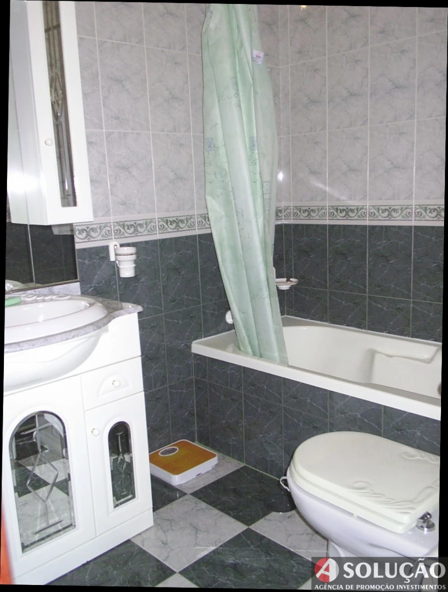 Moradia T10 para Venda em Resende Foto 13