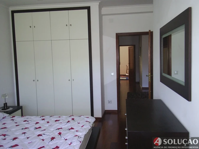 Moradia T10 para Venda em Resende Foto 15