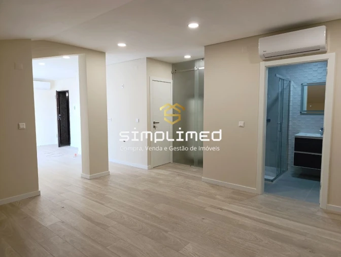 Apartamento T3 para Venda em Covilhã e Canhoso Foto 27