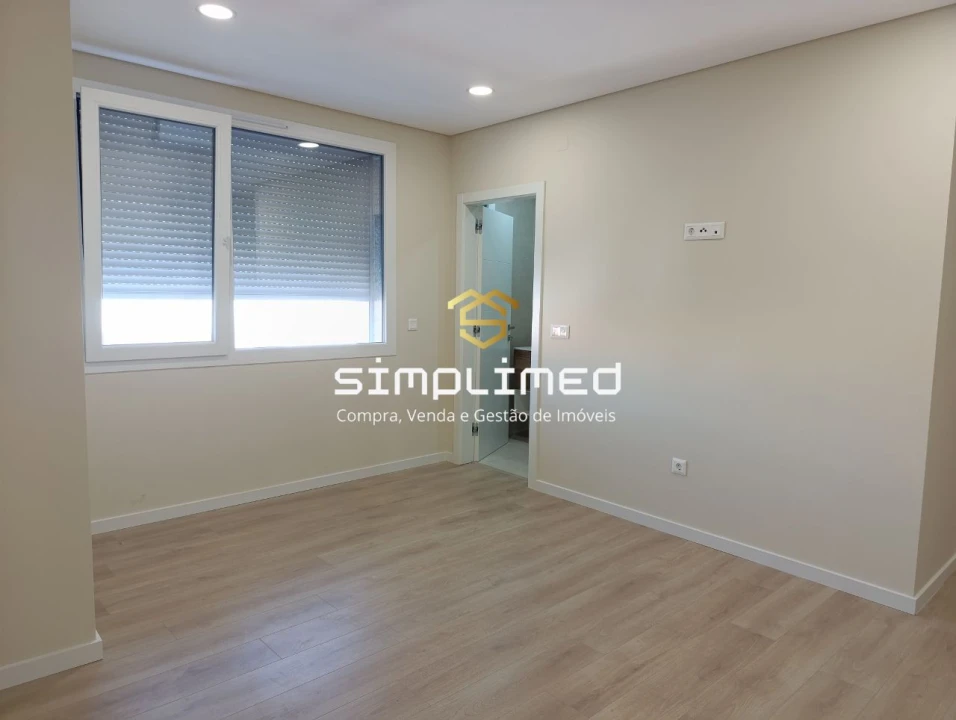 Apartamento T3 para Venda em Covilhã e Canhoso Foto 14