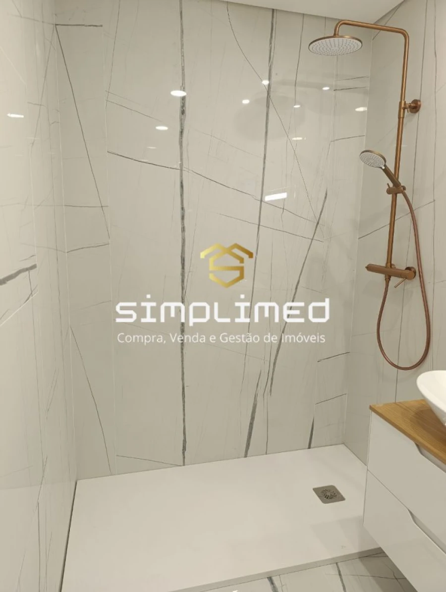 Apartamento T3 para Venda em Covilhã e Canhoso Foto 25