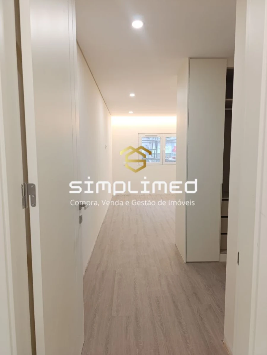 Apartamento T2 para Venda em Covilhã e Canhoso Foto 22