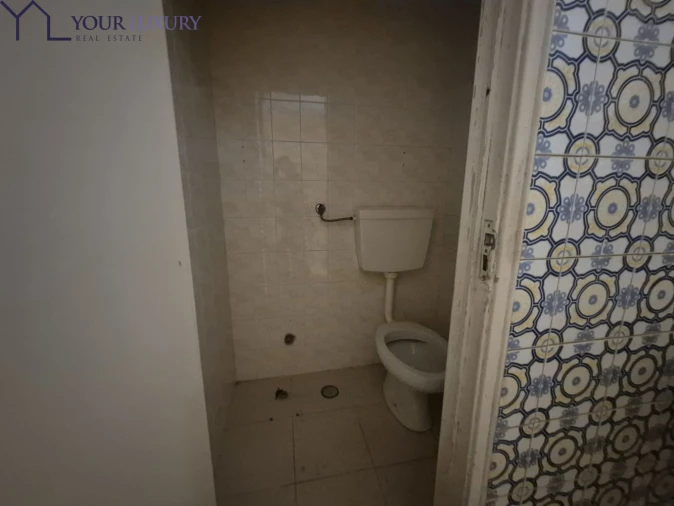 Loja para Arrendamento em Venteira Foto 5