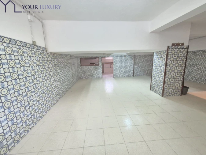 Loja para Arrendamento em Venteira Foto 12