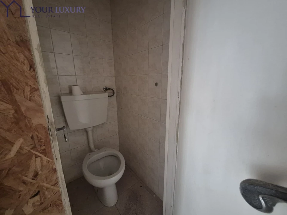 Loja para Arrendamento em Venteira Foto 4