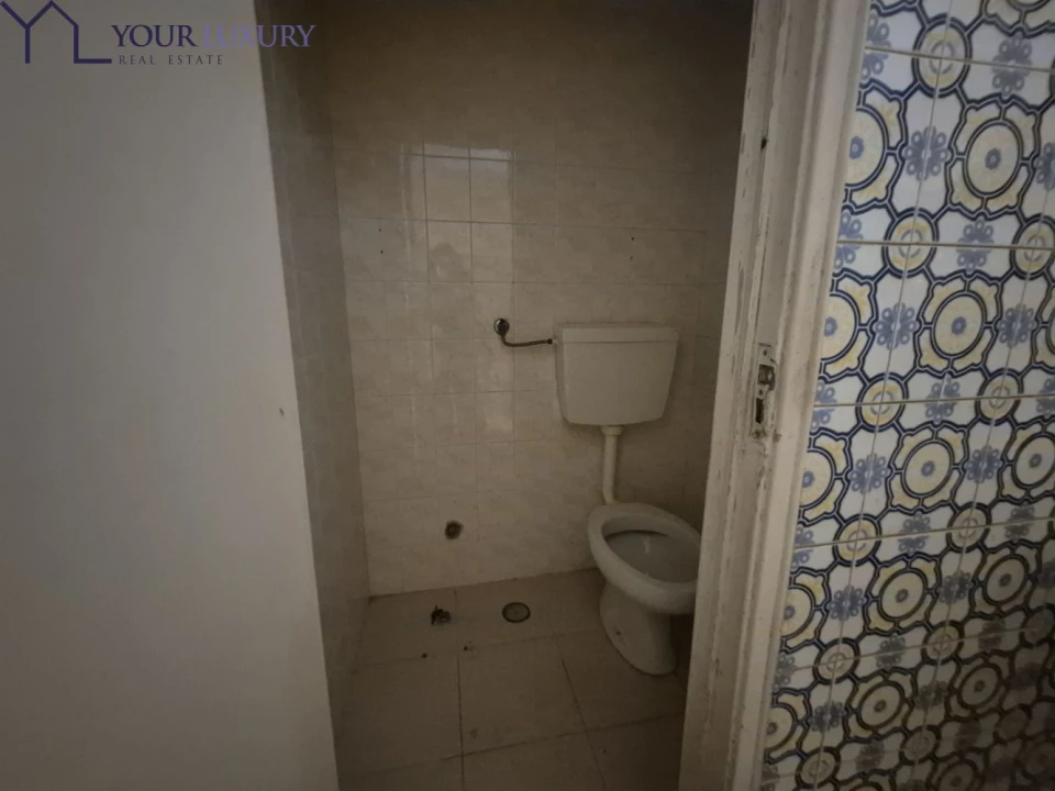 Loja para Arrendamento em Venteira Foto 5