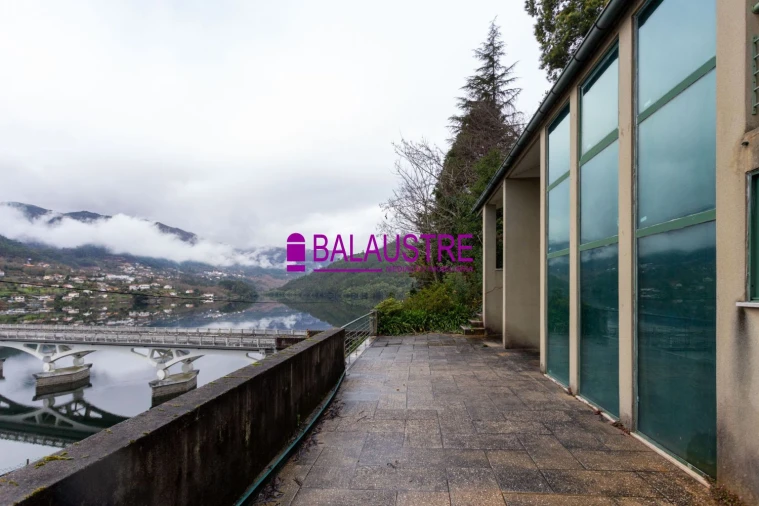 Moradia T5 para Venda em Vilar da Veiga Foto 9