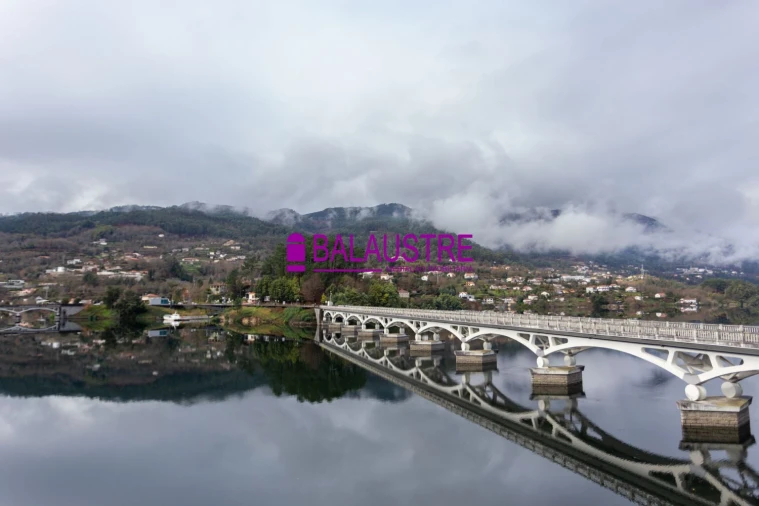 Moradia T5 para Venda em Vilar da Veiga Foto 3