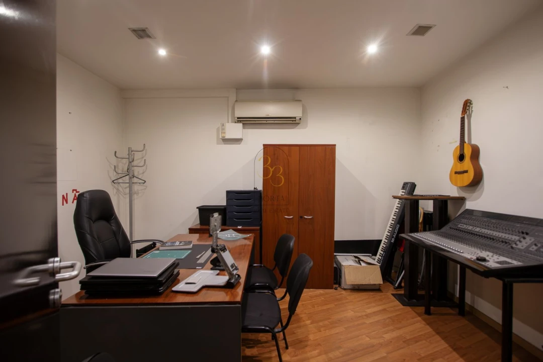 Loja para Venda em Algés, Linda-A-Velha e Cruz Quebrada-Dafundo Foto 10