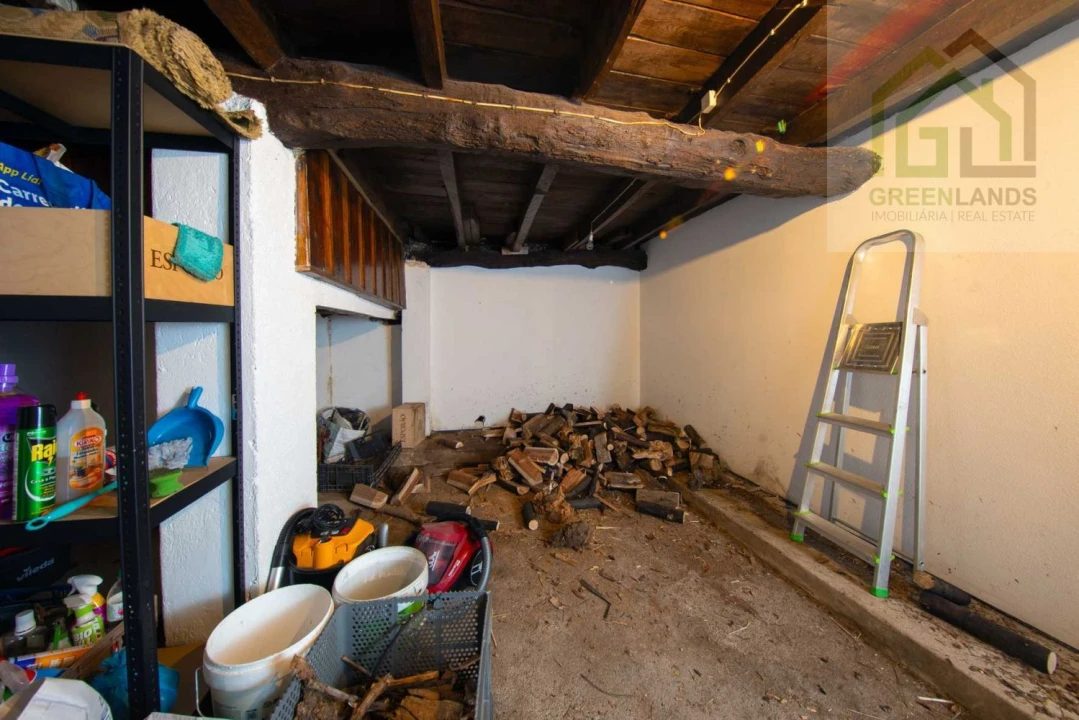 Moradia T5 para Venda em Serpins Foto 48