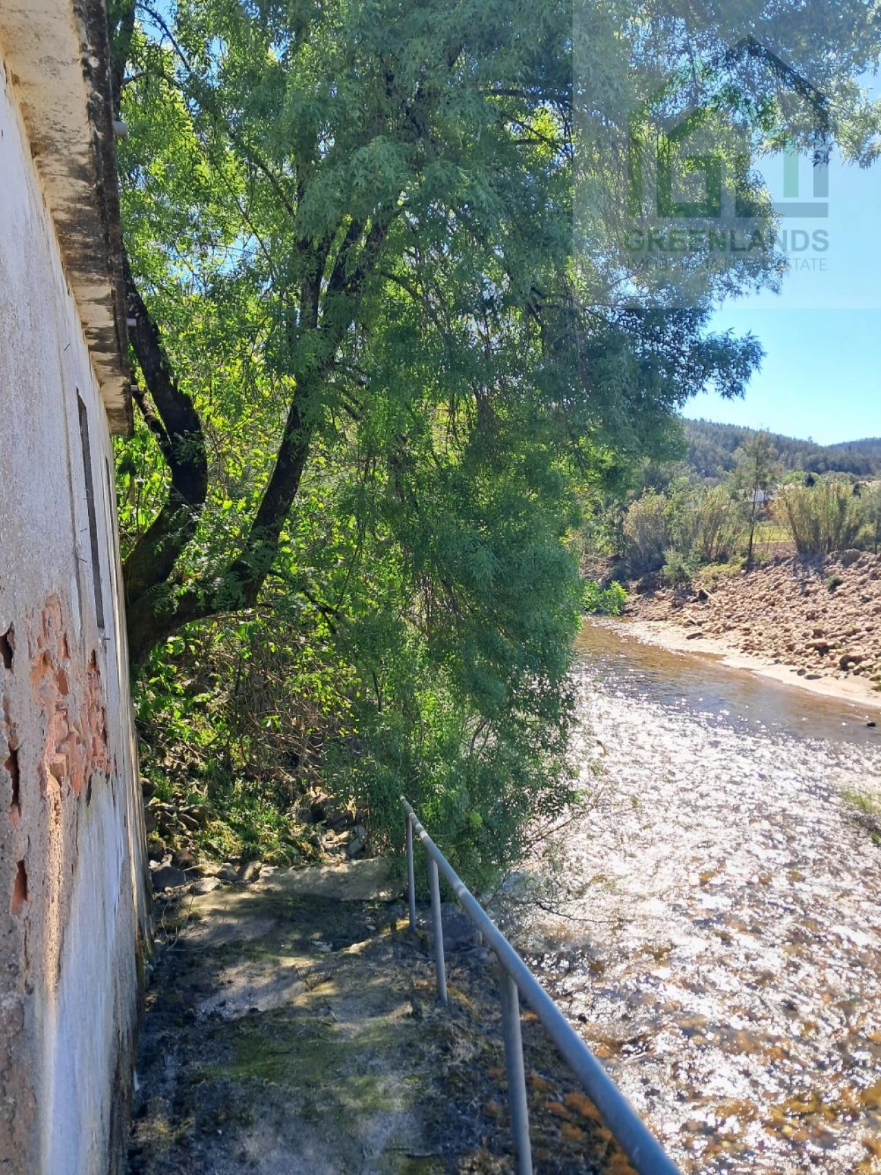 Moradia T5 para Venda em Serpins Foto 7